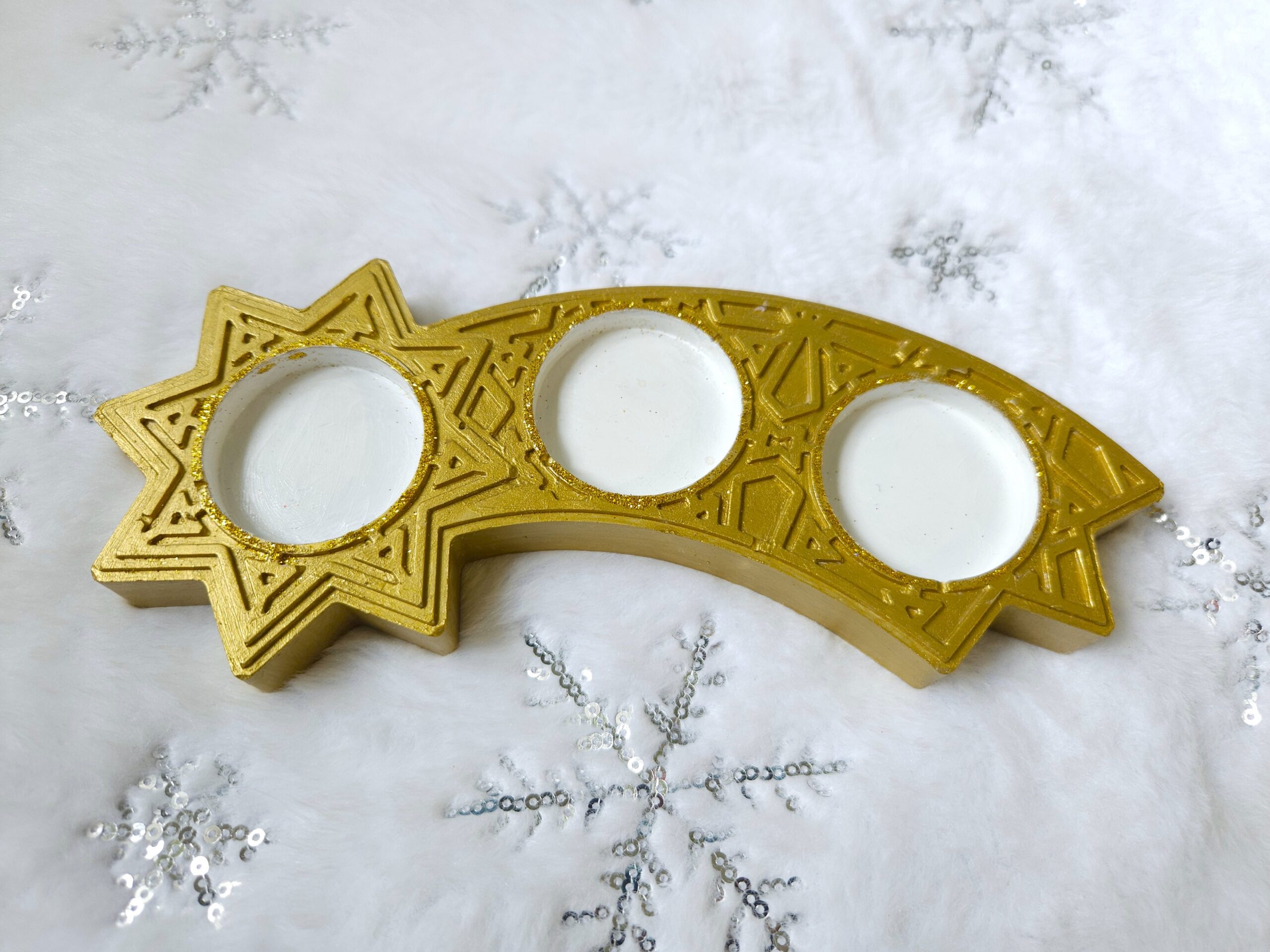 Adventi gyertyatartó 3 gyertyás (kiegészítők nélkül)