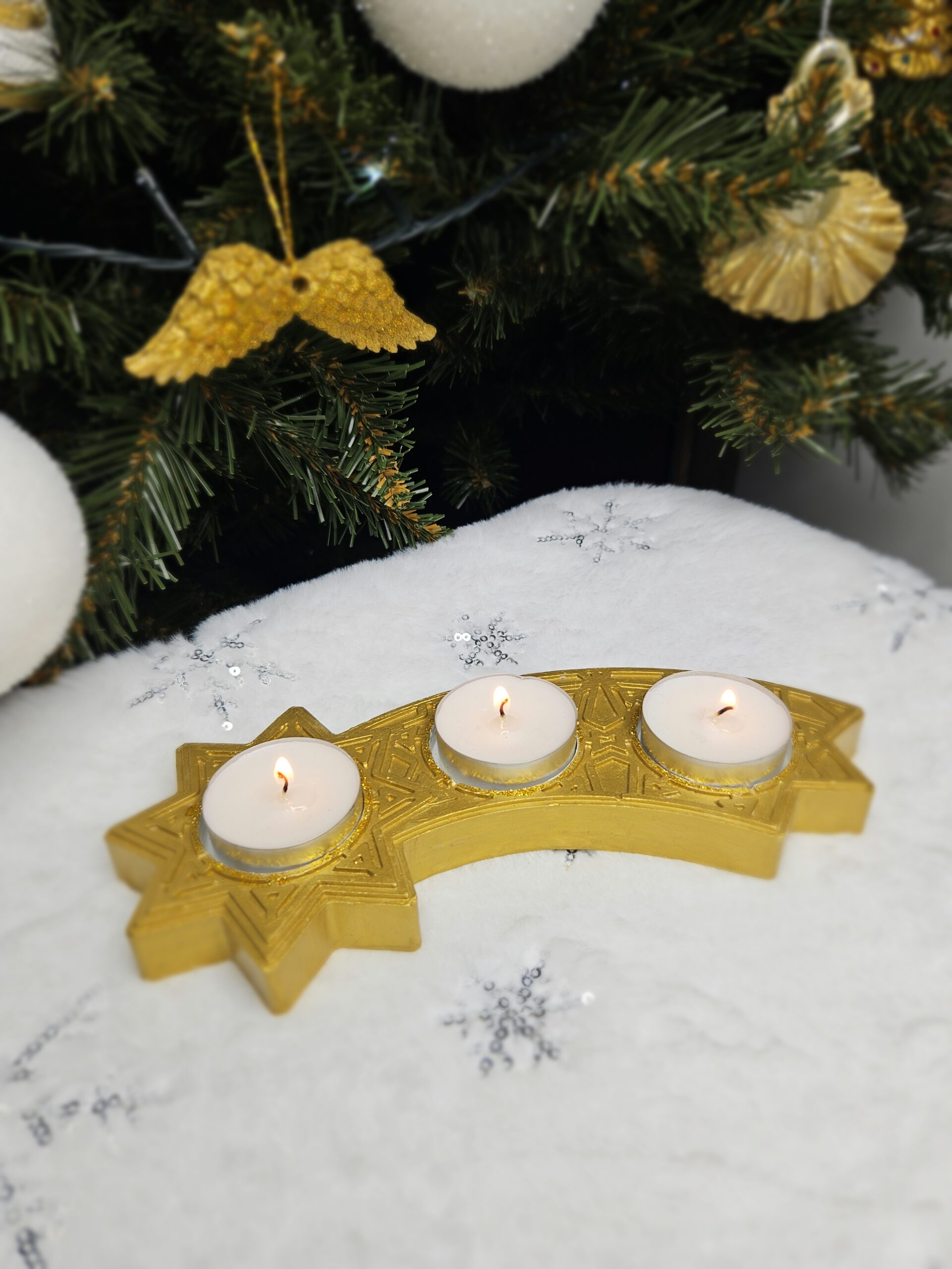 Adventi gyertyatartó 3 gyertyás (kiegészítők nélkül)