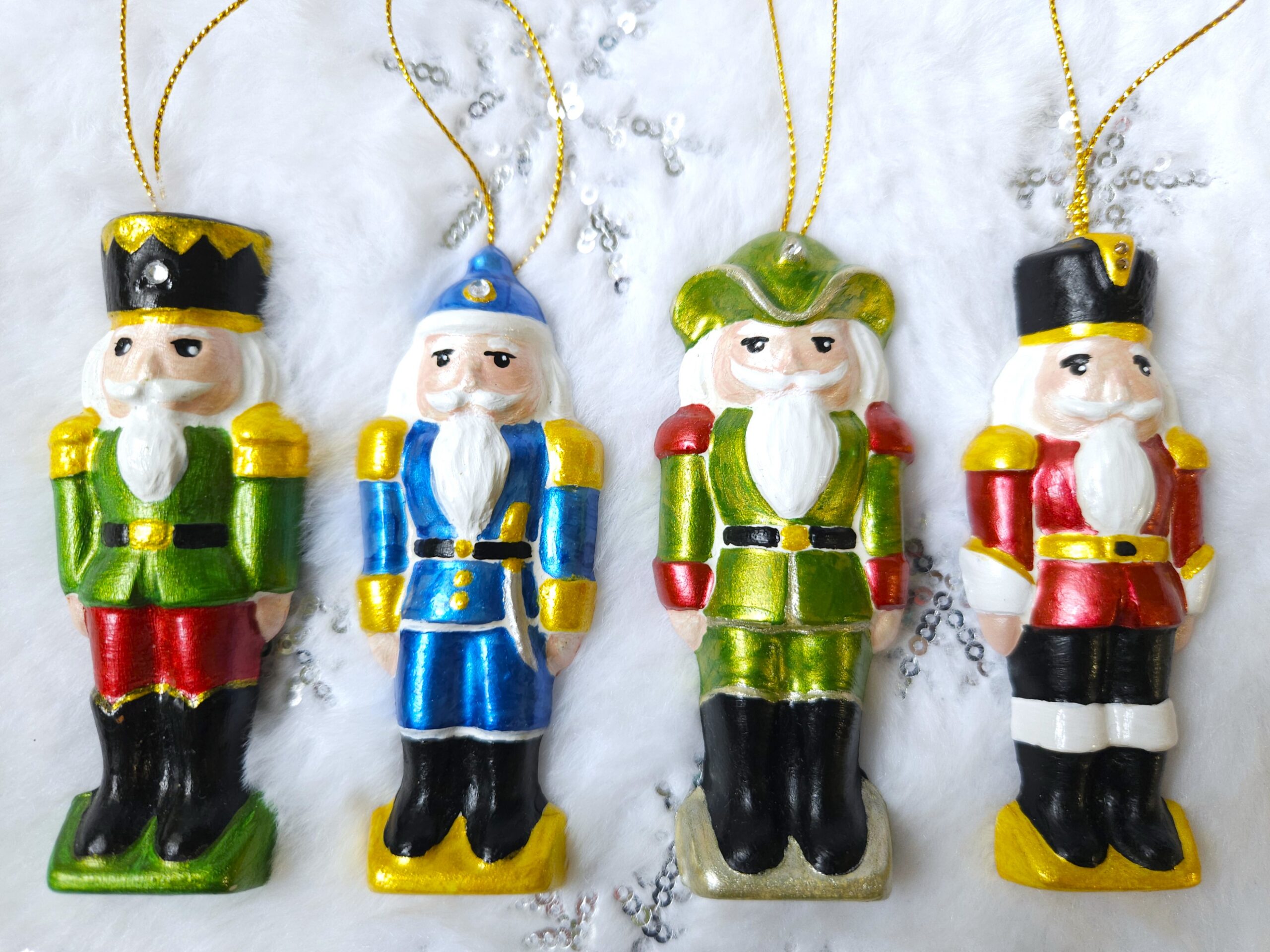 Diótörő stílusú dísz szett